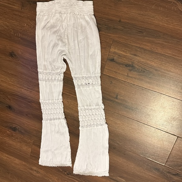 White lace beach pants - Picture 5 of 9